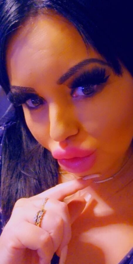 Live stream cam babe