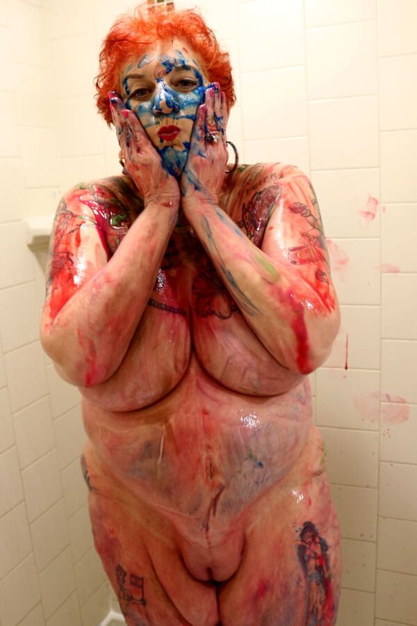 Mature Goddess Shower Fun