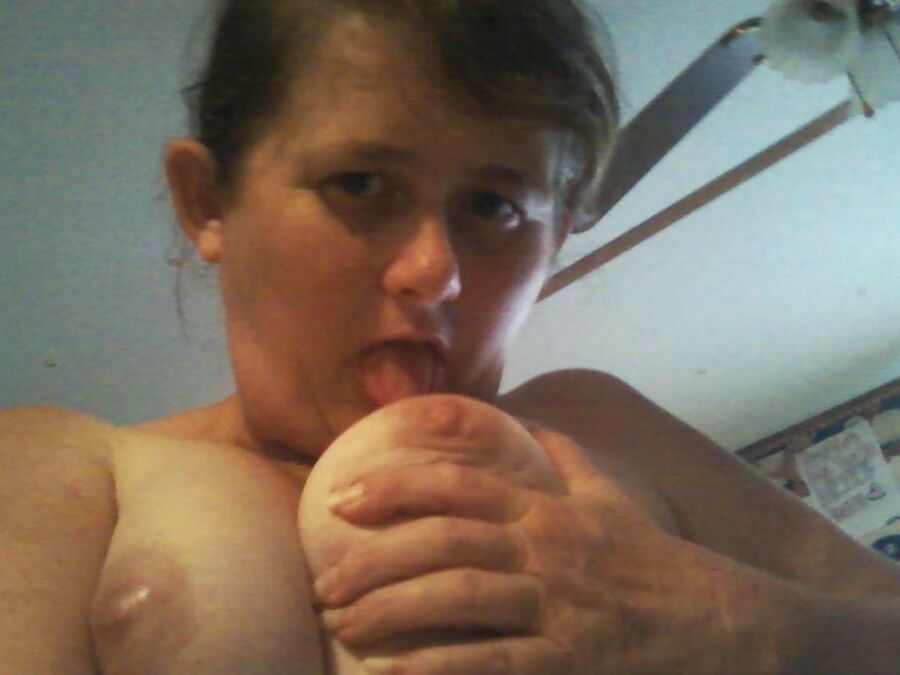 LINDY QUALLS