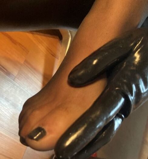 Leggings and Nylon Feet