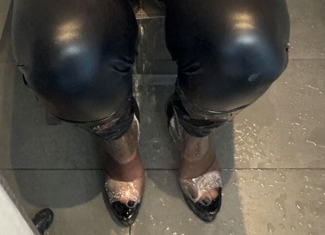 Leggings, Boots and Masturbation in Shower
