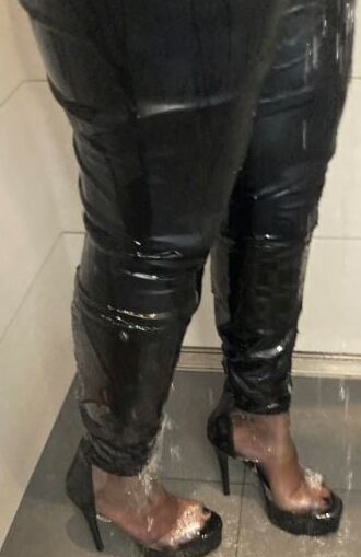 Leggings, Boots and Masturbation in Shower