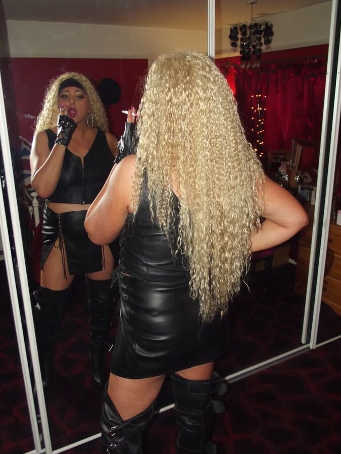 ALL LEATHER WHORE