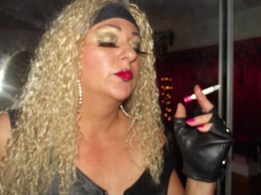 ALL LEATHER WHORE