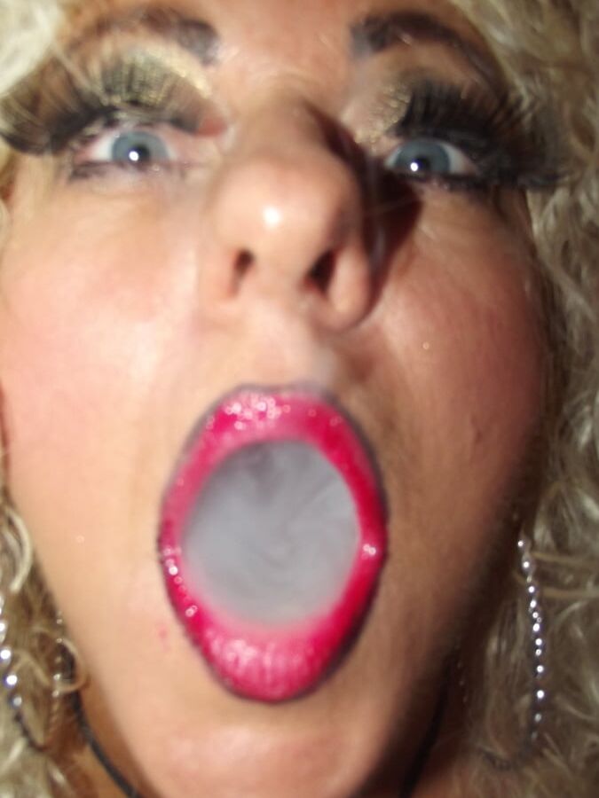 SMOKING FRIDAY SHIRLEY