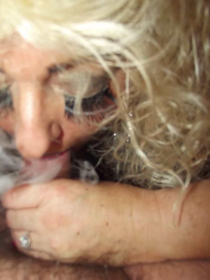 SMOKING FRIDAY SHIRLEY