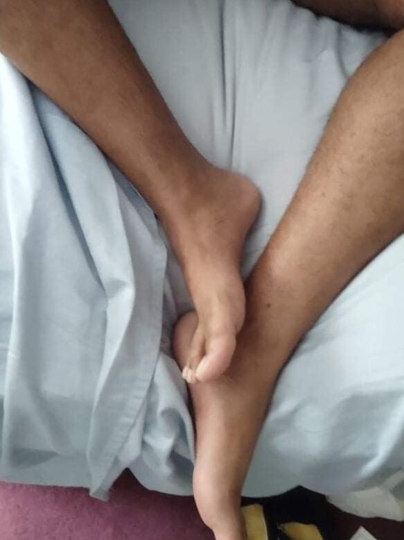 My awesome man feet 1