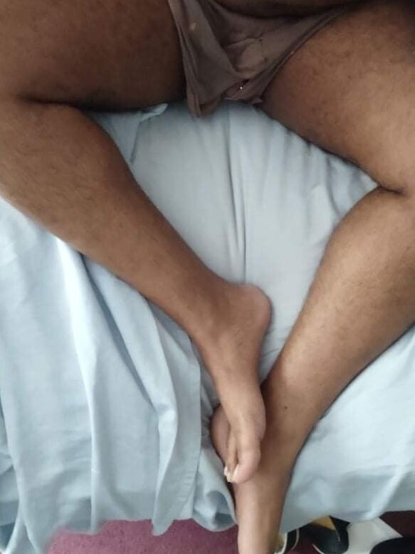 My awesome man feet 1