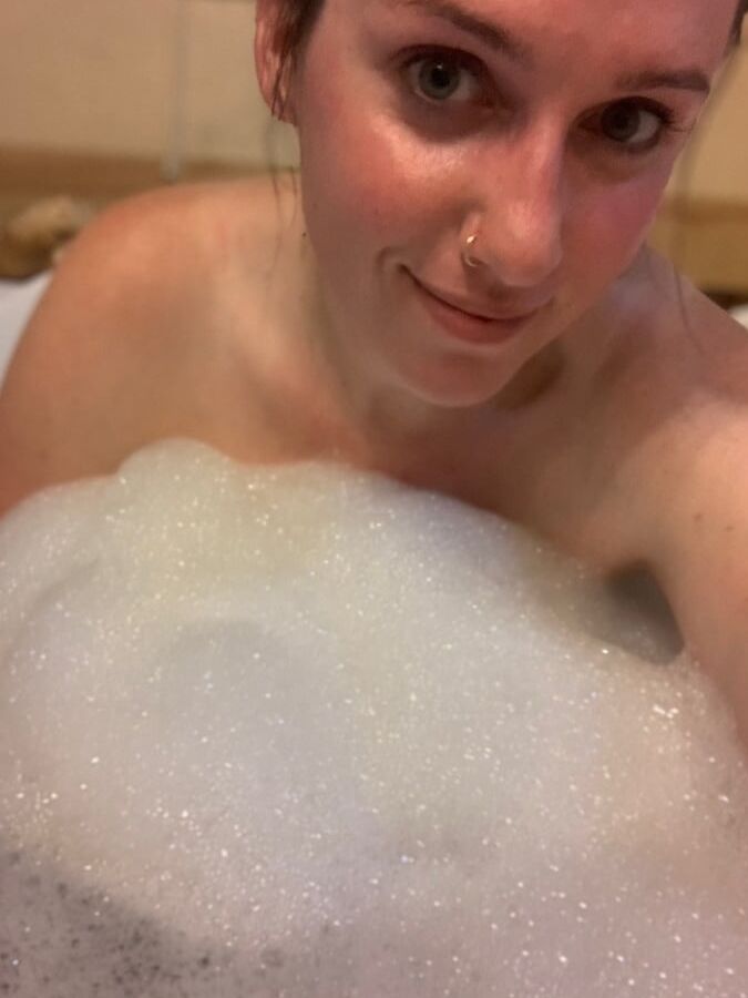 Sandra home alone hot pics