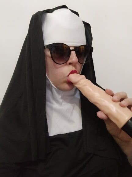 Nun