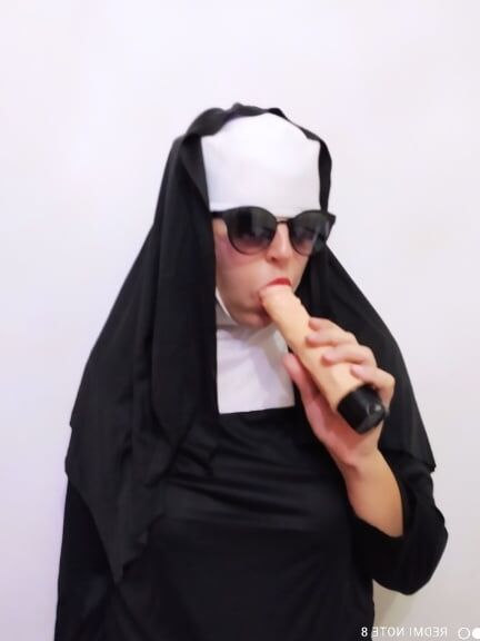 Nun