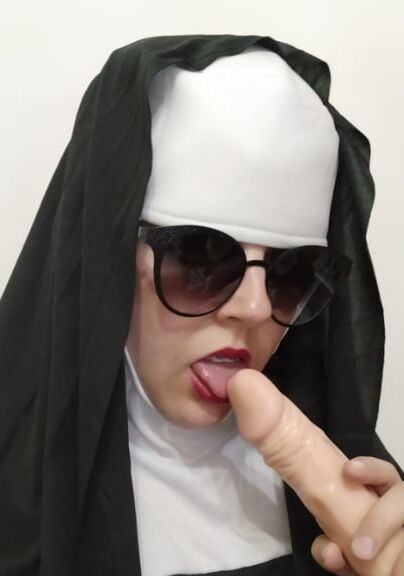 Nun