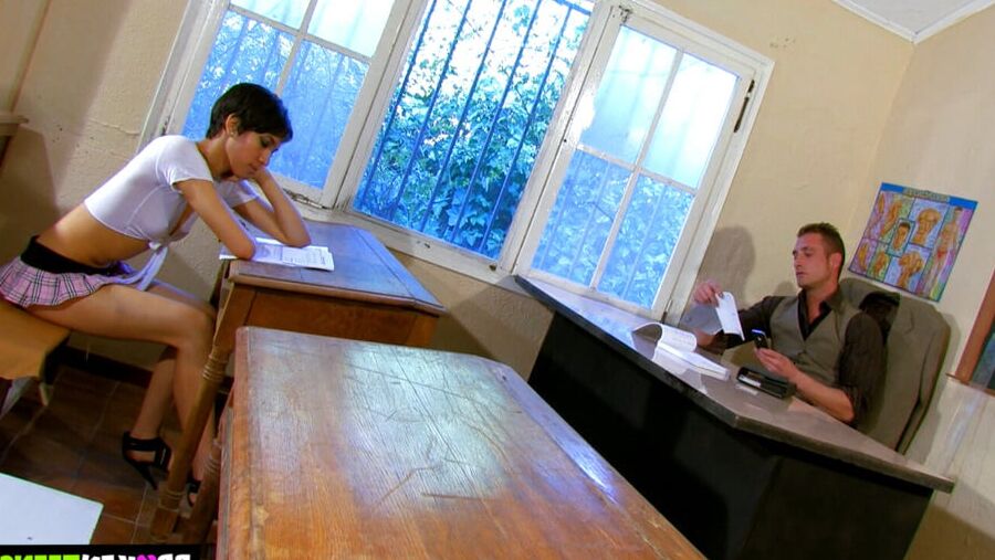 BrokenTeens - Babe Jasmine Arabia Gives Her Teacher Head
