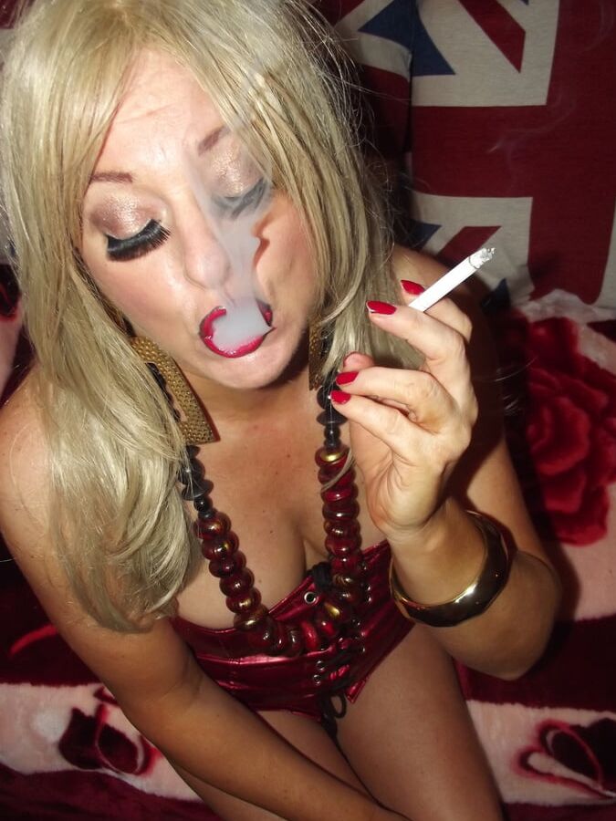 RED DELIGHT WHORE
