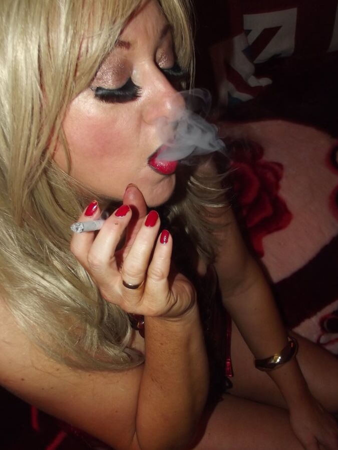 RED DELIGHT WHORE