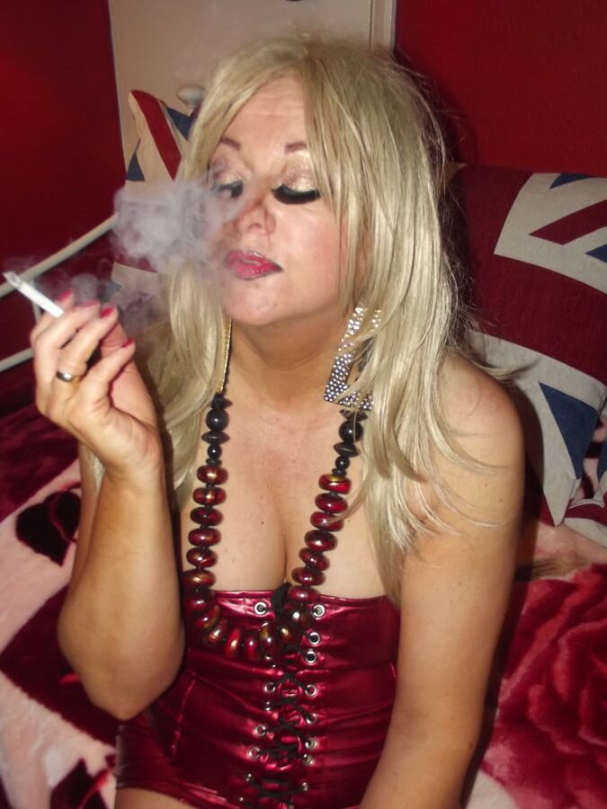RED DELIGHT WHORE