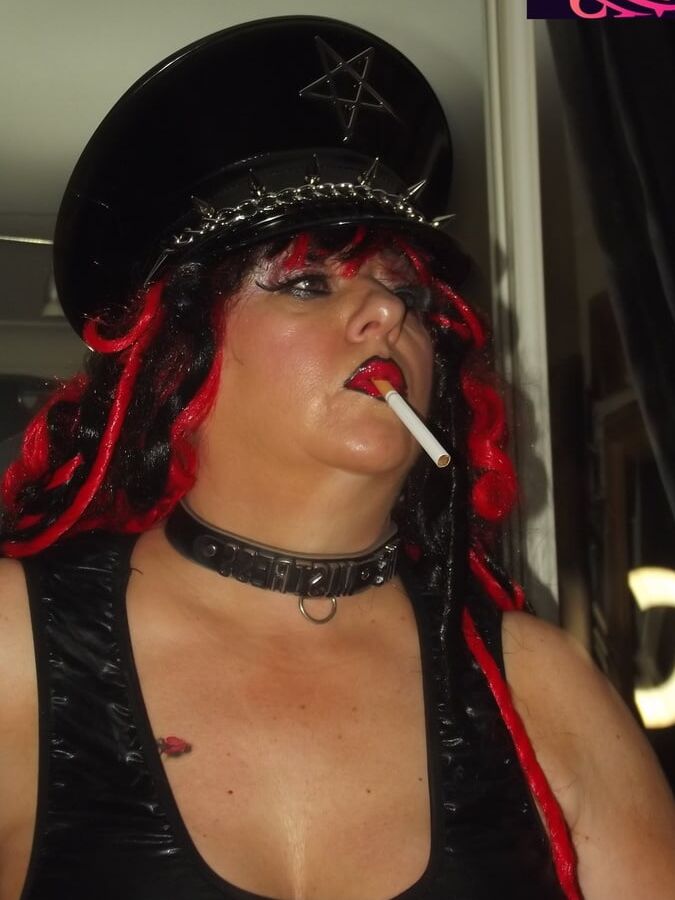 MISTRESS SMOKE PT 17