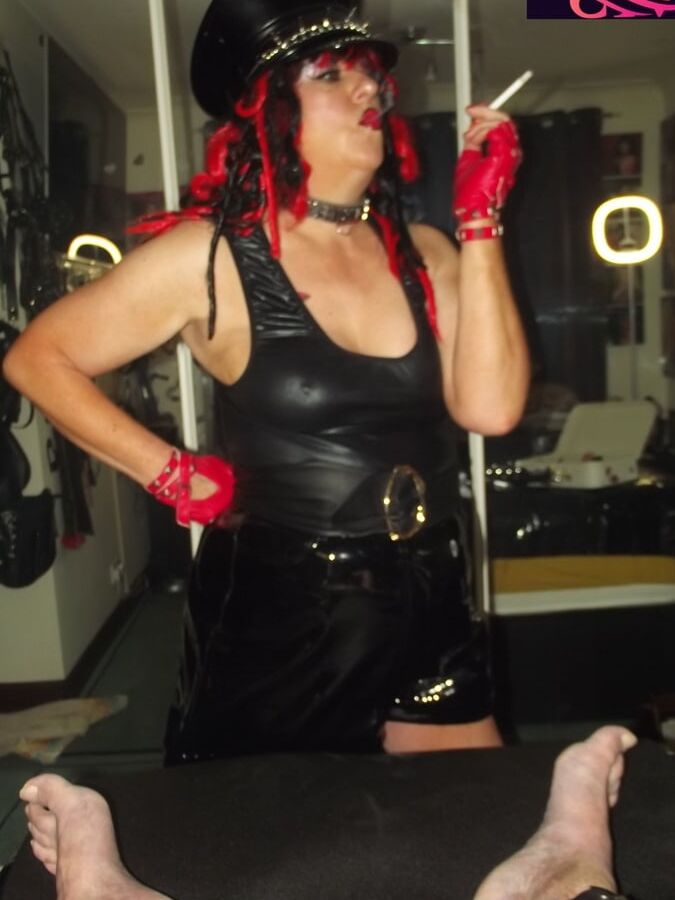 MISTRESS SMOKE PT 17