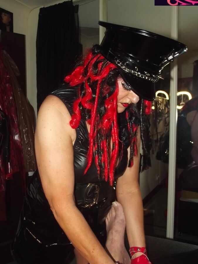 MISTRESS SMOKE PT 17