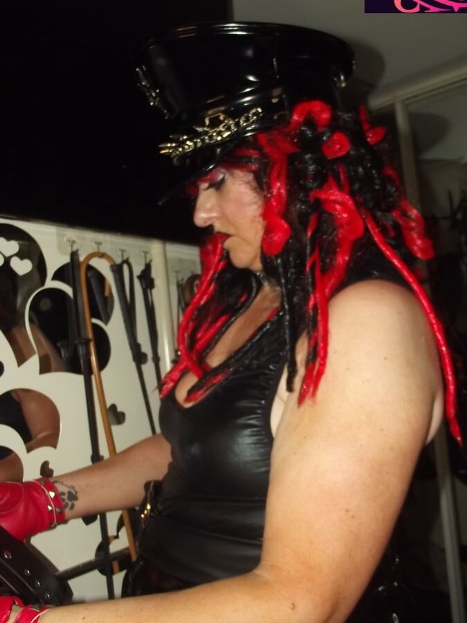 MISTRESS SMOKE PT 17