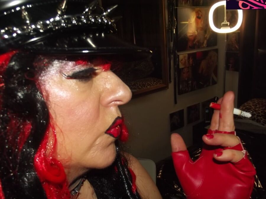 MISTRESS SMOKE PT 17