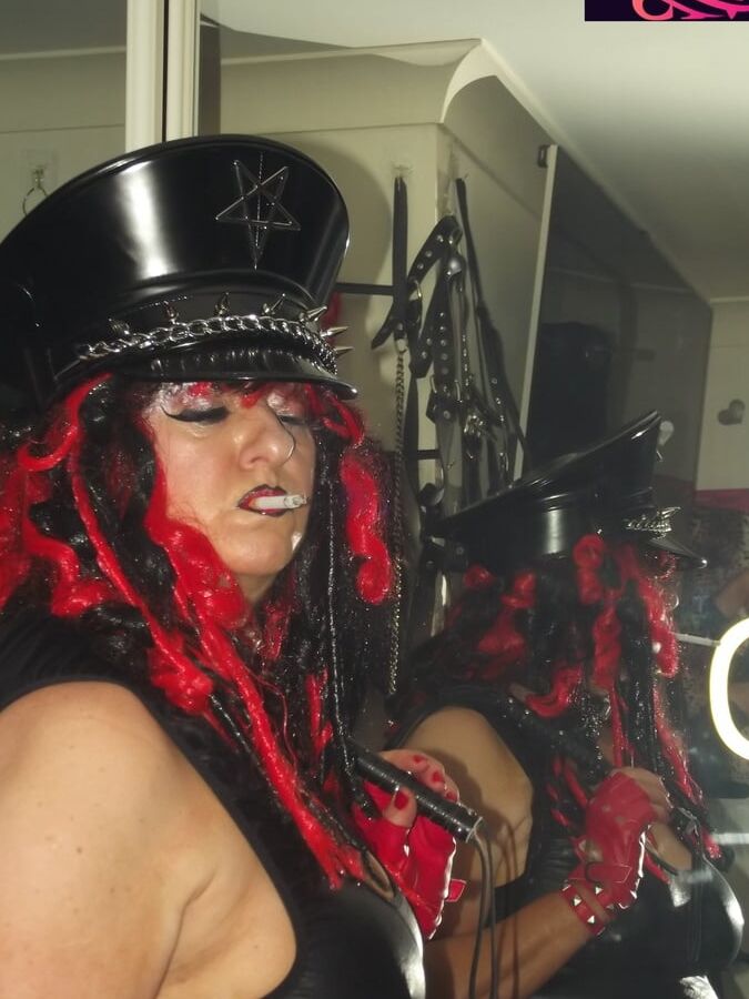 MISTRESS SMOKE PT 17