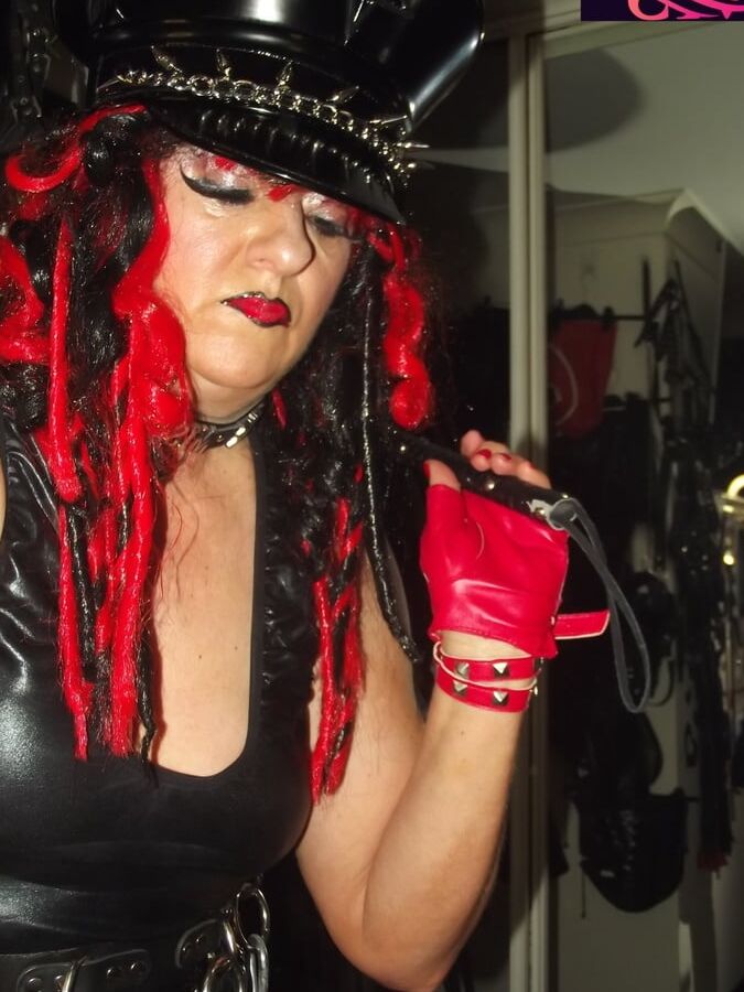 MISTRESS SMOKE PT 17