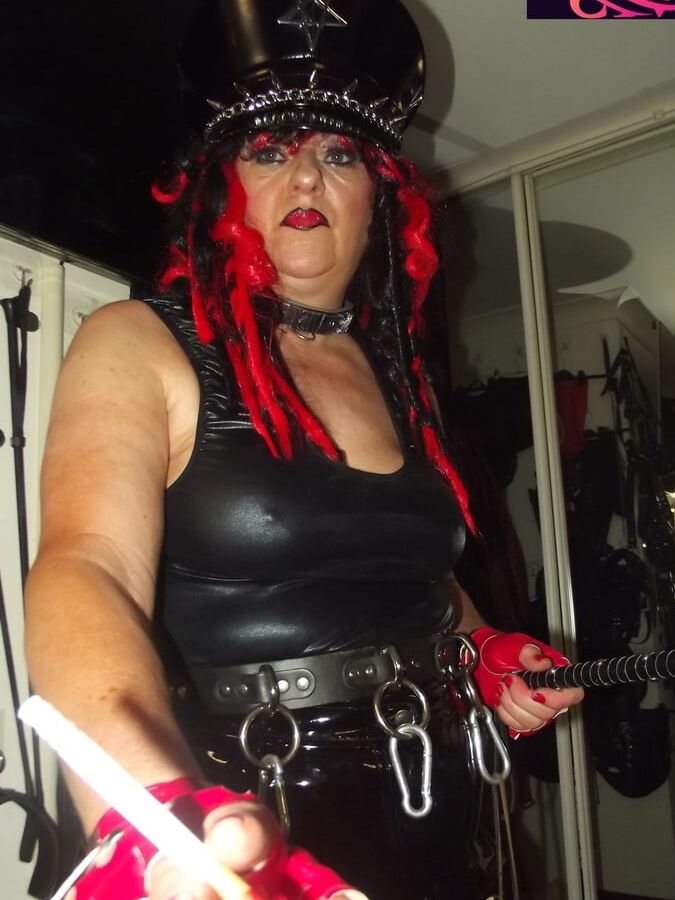 MISTRESS SMOKE PT 17