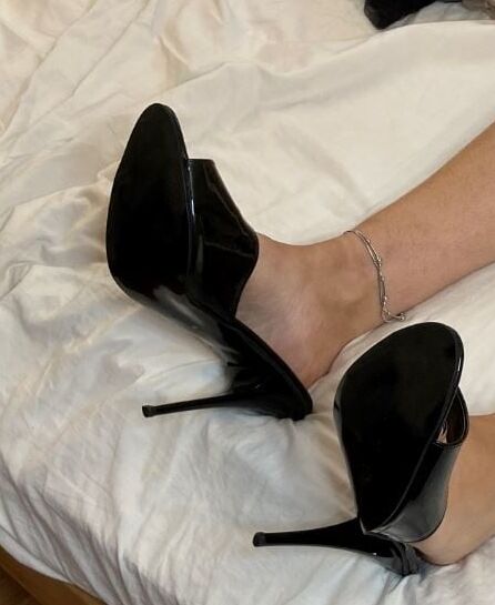 Stiletto Mules and Nylon Stockings