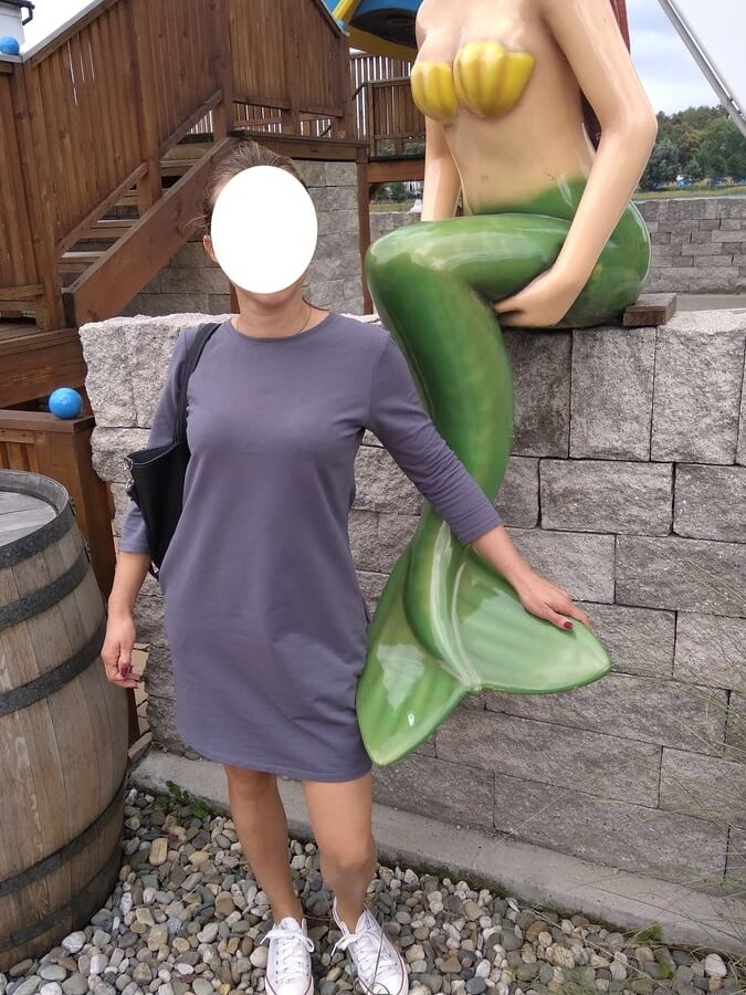 Amusement park - walk with Anna Perv