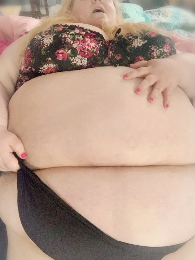 SSBBW Slut Neoqlassical on Snap