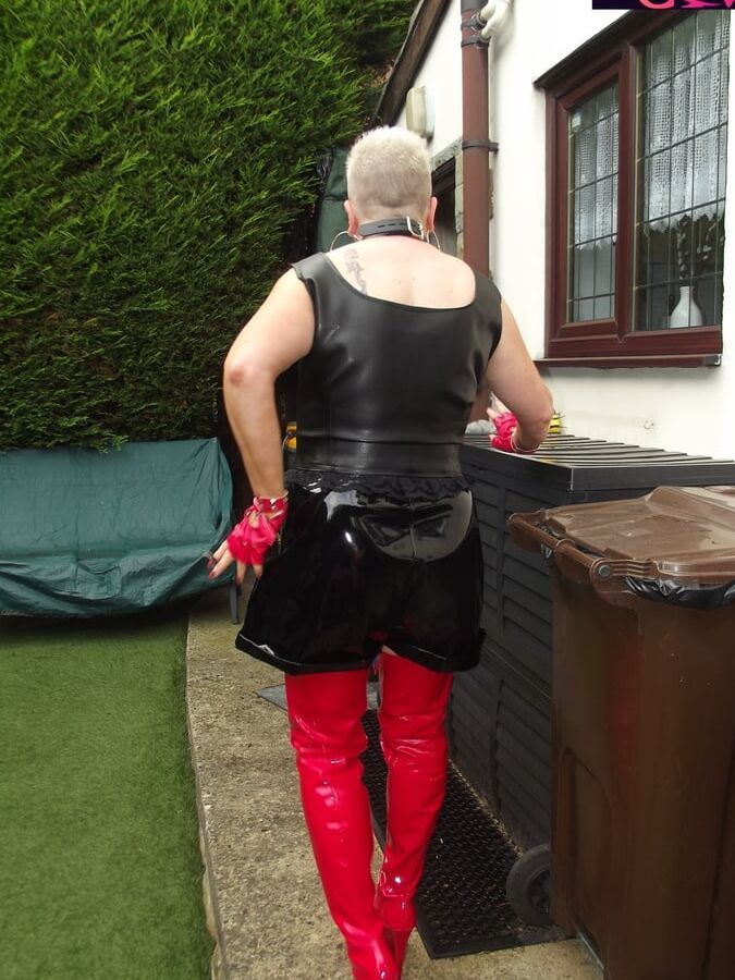 SMOKING MISTRESS PT 18