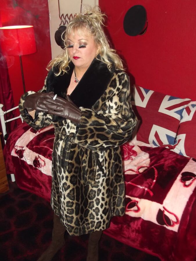 NEW GLOVES AND FUR