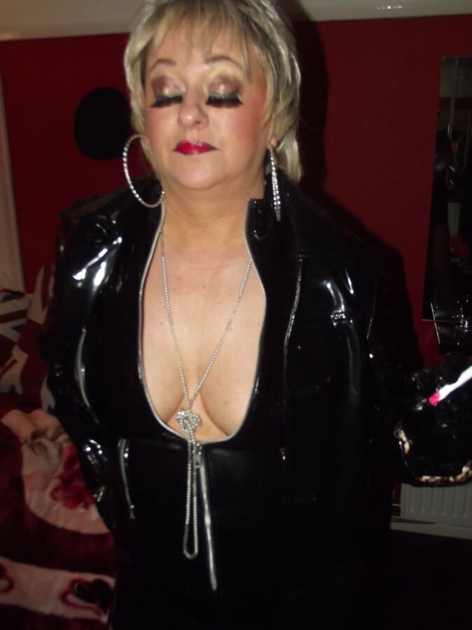 PVC SUNDAY