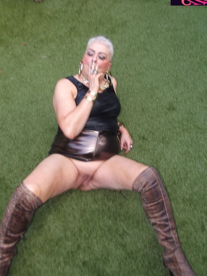 HOOKER WIFE