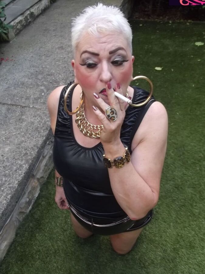 HOOKER WIFE