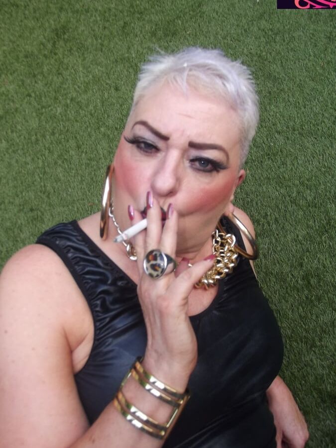 HOOKER WIFE