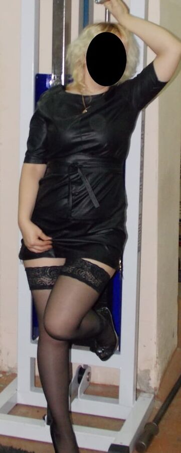 Sexy legs in stockings in the gym