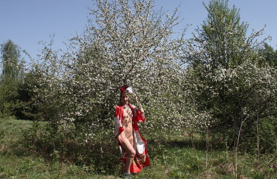 Geisha Style near white flower