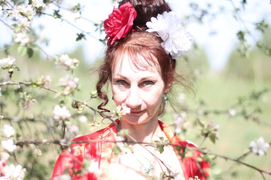 Geisha Style near white flower