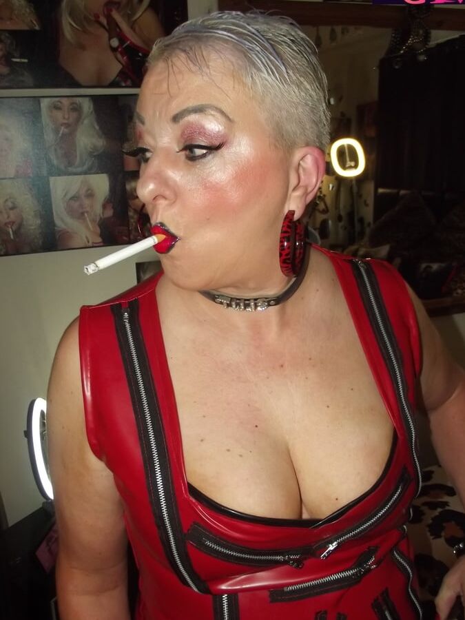 RED RUBBER WHORE