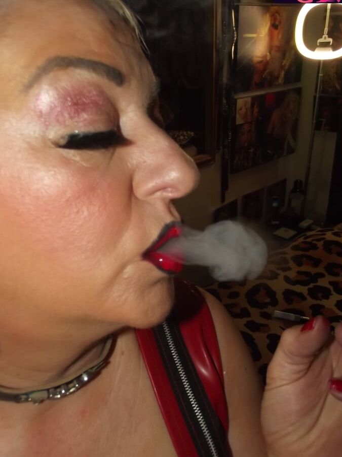RED RUBBER WHORE