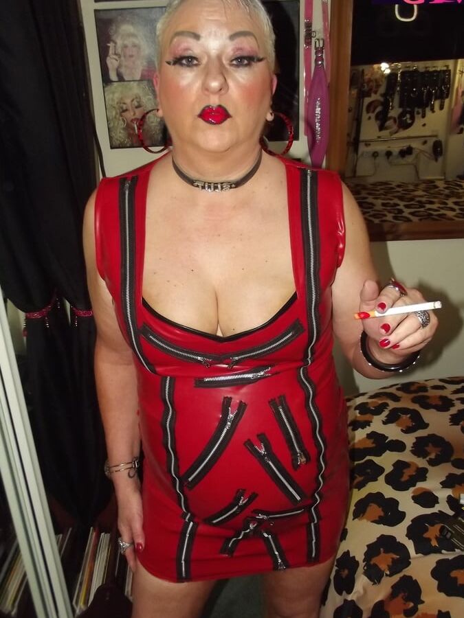 RED RUBBER WHORE