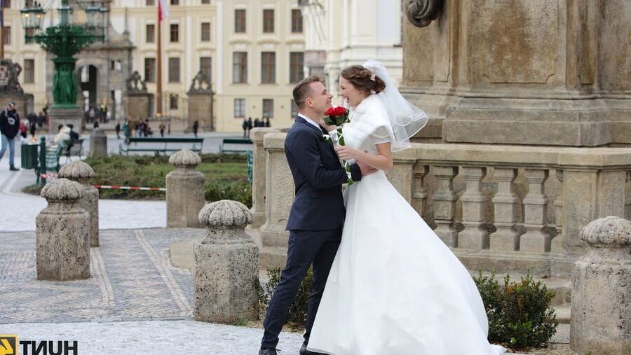 The right of the wedding night was mine