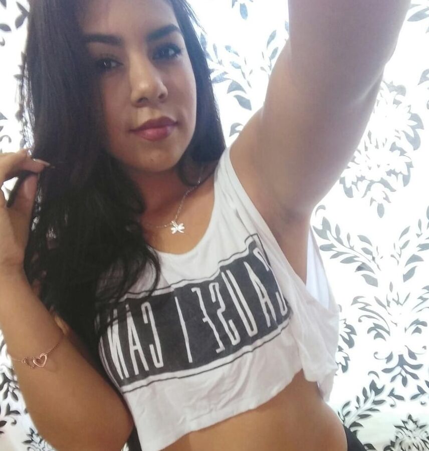 Elly novinha caiu na net mostrando tudo
