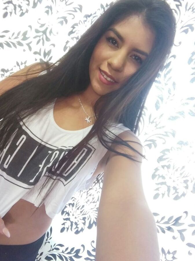 Elly novinha caiu na net mostrando tudo