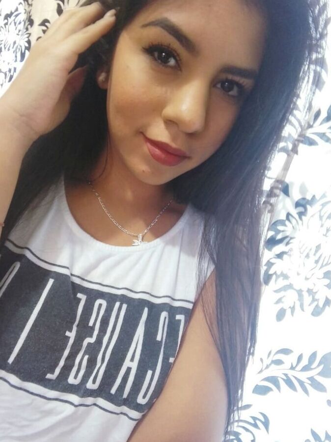 Elly novinha caiu na net mostrando tudo