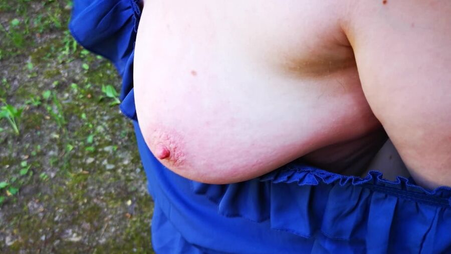 Pull out your tits for slapping