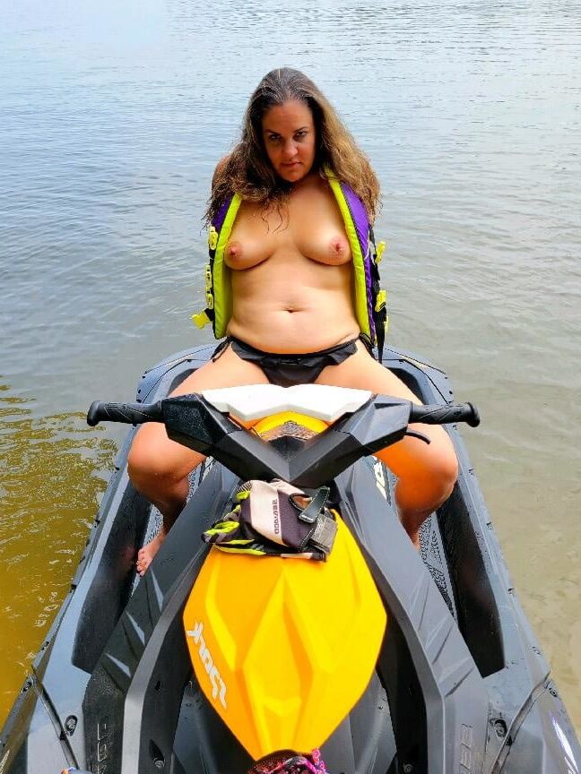 Wife's naughty "wet ride"!