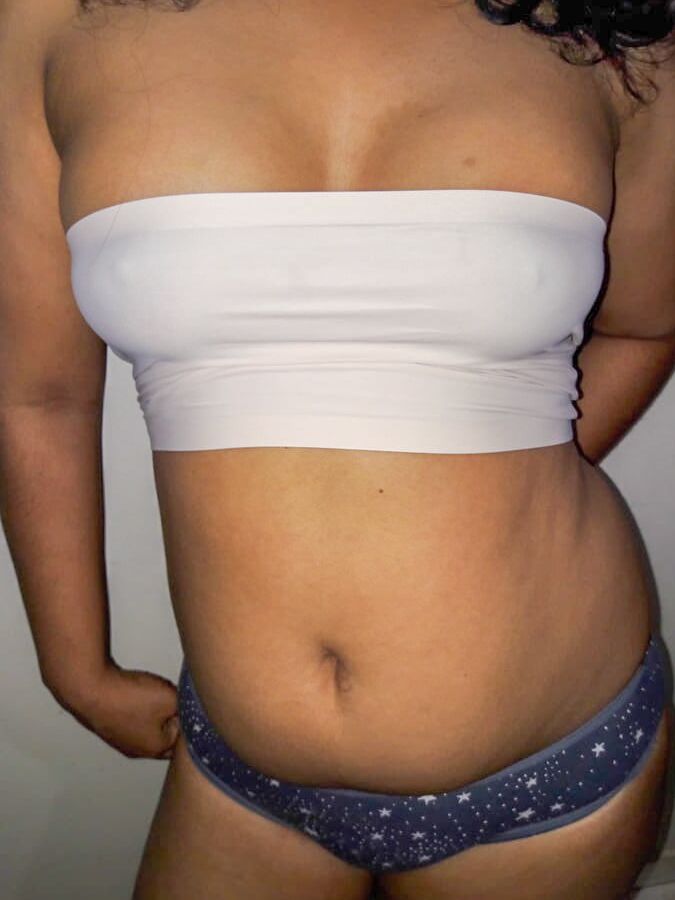 Sri Lankan Busty Wife
